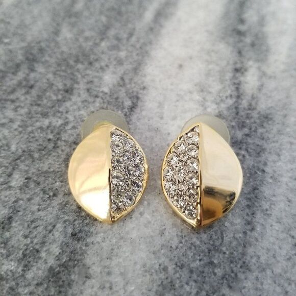 Vintage Rhinestone and Gold Tone Post Earrings Retro 80s Estate, Marquise Shaped - Picture 5 of 5